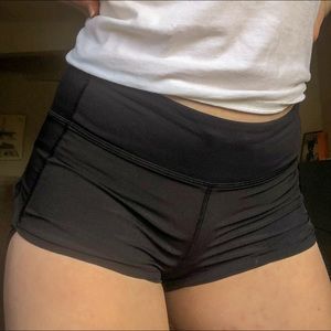 Lululemon Speed Up short